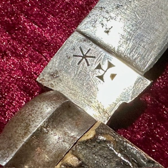 Armoury Antiques and Militaria Victorain Folding Knife 4